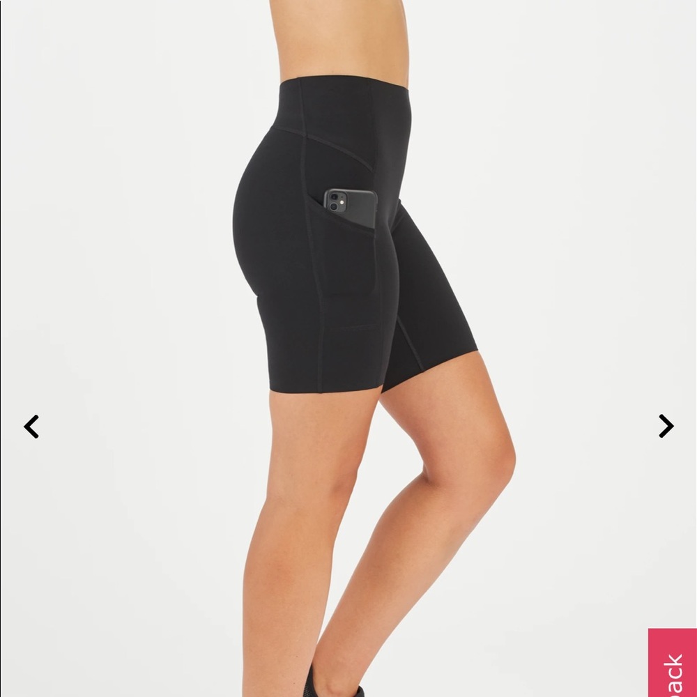Spanx Every.Wear Icon 7" Bike Short w/ Pocket size Medium